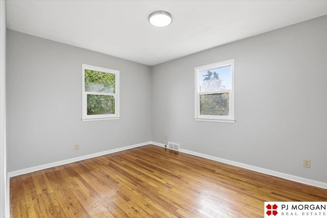 3927 Read Street, Omaha, NE 68112