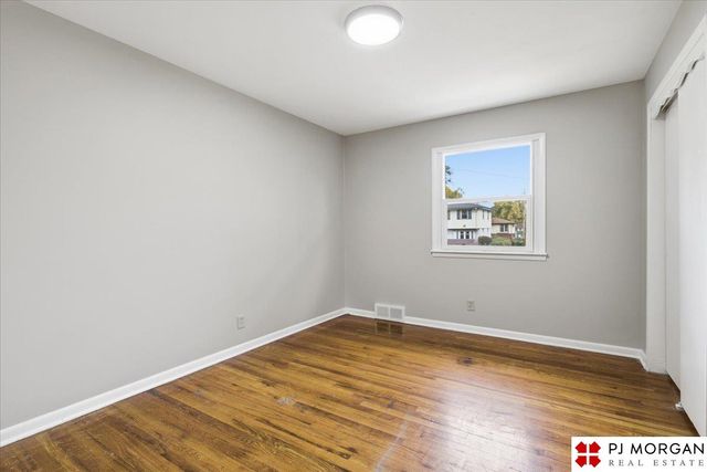 3927 Read Street, Omaha, NE 68112