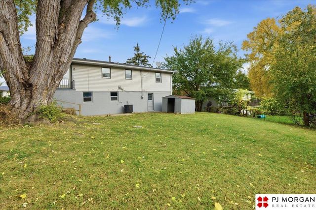 3927 Read Street, Omaha, NE 68112