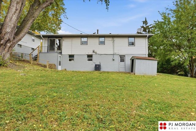 3927 Read Street, Omaha, NE 68112