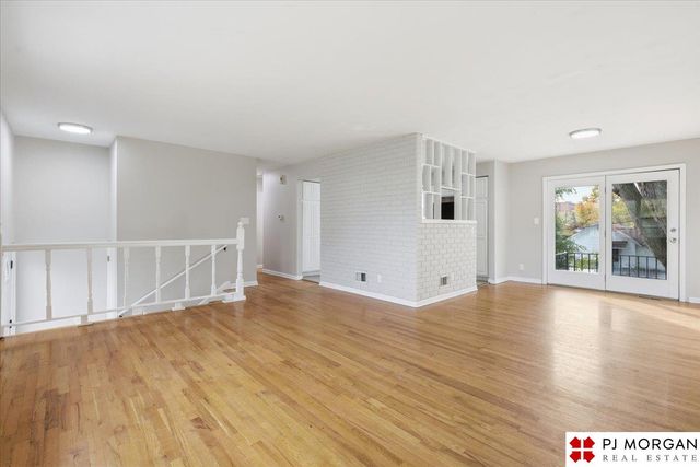 3927 Read Street, Omaha, NE 68112