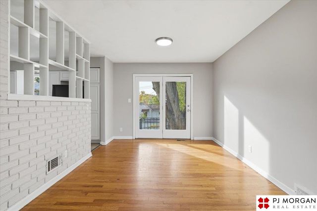 3927 Read Street, Omaha, NE 68112