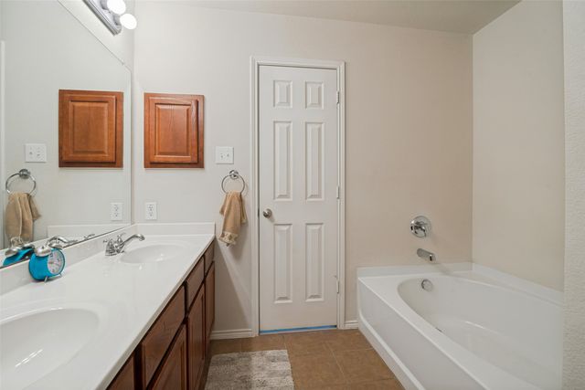 513 Laurel Lane, Fate, TX 75087