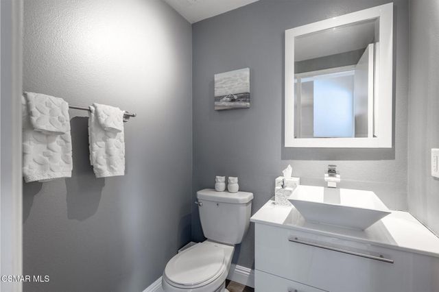 21901 Burbank Boulevard 199, Woodland Hills, CA 91367