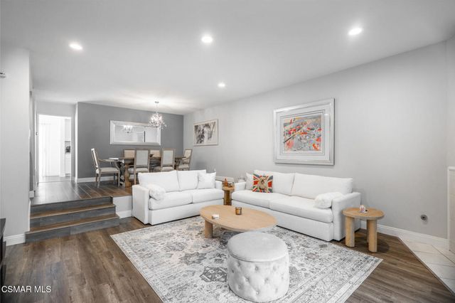 21901 Burbank Boulevard 199, Woodland Hills, CA 91367