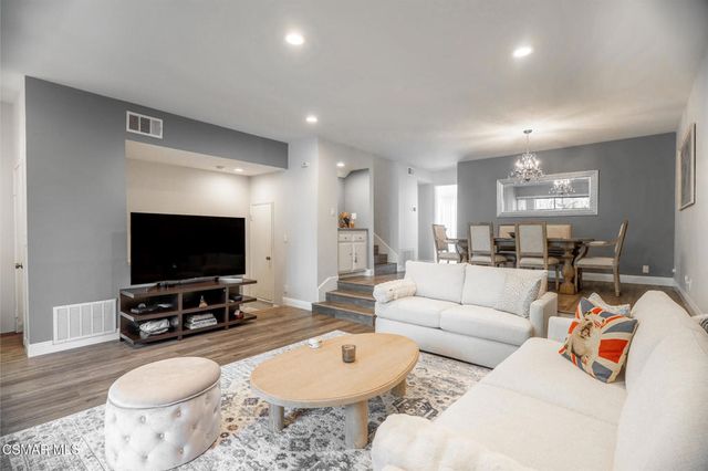 21901 Burbank Boulevard 199, Woodland Hills, CA 91367