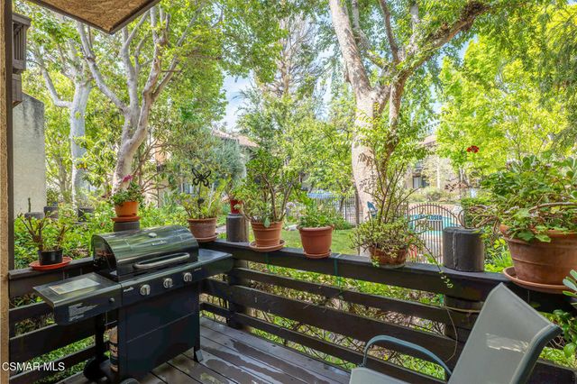 21901 Burbank Boulevard 199, Woodland Hills, CA 91367