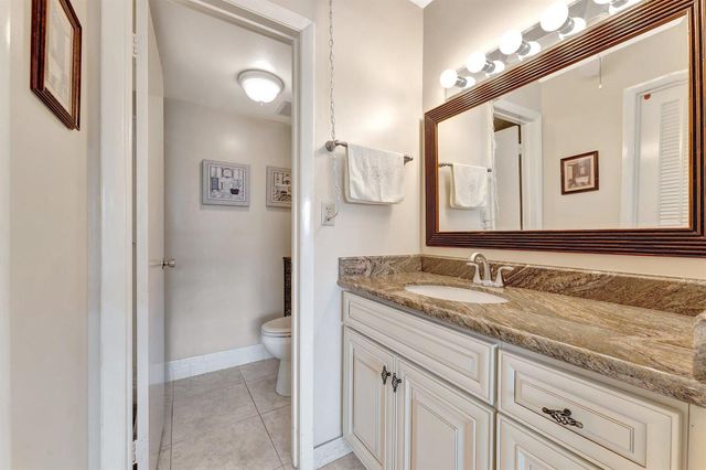 806 SE 7th Street 201, Deerfield Beach, FL 33441