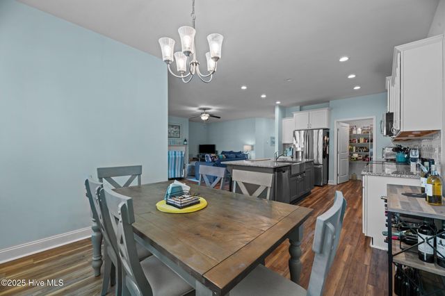 900 Coral Court, New Bern, NC 28560