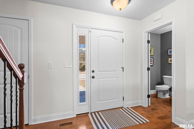 1623 PRAIRIE VISTA Drive, Chatham, IL 62629