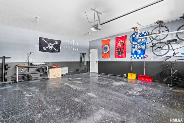 1623 PRAIRIE VISTA Drive, Chatham, IL 62629