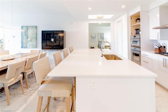 1125 Central AVE 373, Naples, FL 34102