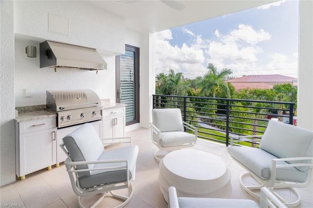 1125 Central AVE 373, Naples, FL 34102