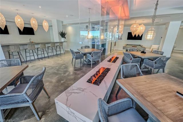 1125 Central AVE 373, Naples, FL 34102