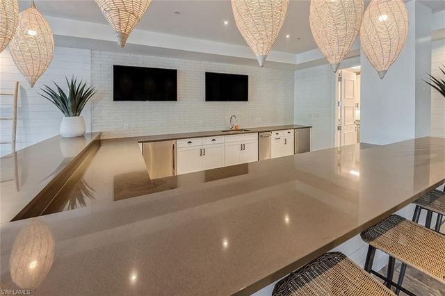 1125 Central AVE 373, Naples, FL 34102