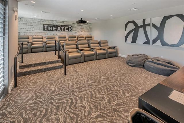 1125 Central AVE 373, Naples, FL 34102