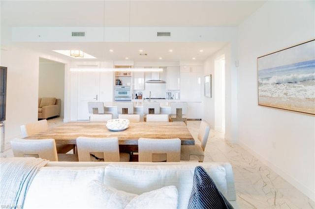 1125 Central AVE 373, Naples, FL 34102