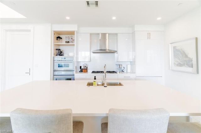 1125 Central AVE 373, Naples, FL 34102