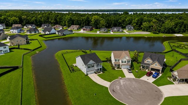 118 Jesup Court, Ridgeville, SC 29472