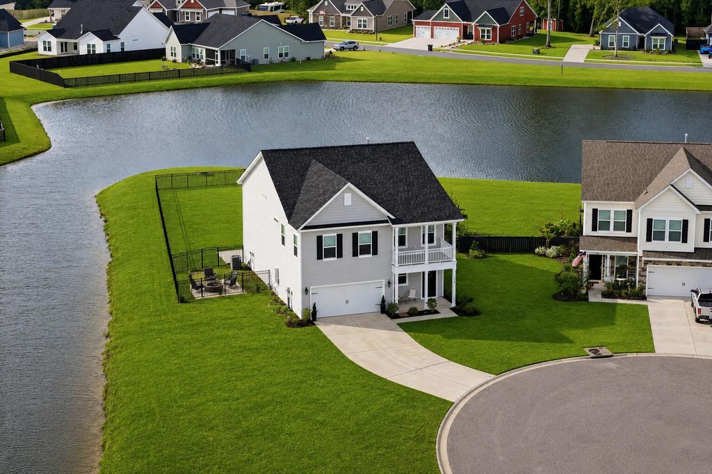 118 Jesup Court, Ridgeville, SC 29472