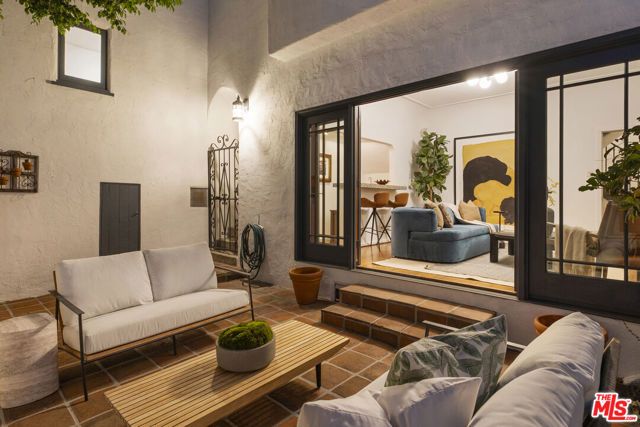 3456 Ben Lomond Place, Los Angeles, CA 90027