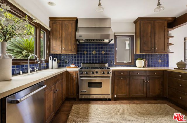 3456 Ben Lomond Place, Los Angeles, CA 90027