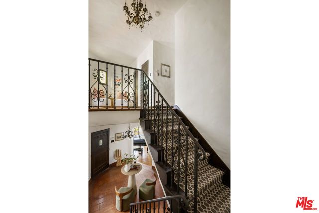 3456 Ben Lomond Place, Los Angeles, CA 90027