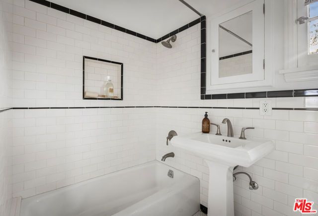 3456 Ben Lomond Place, Los Angeles, CA 90027