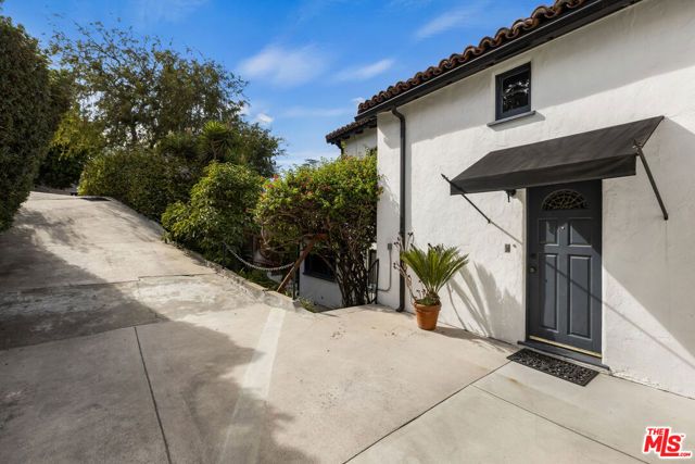 3456 Ben Lomond Place, Los Angeles, CA 90027