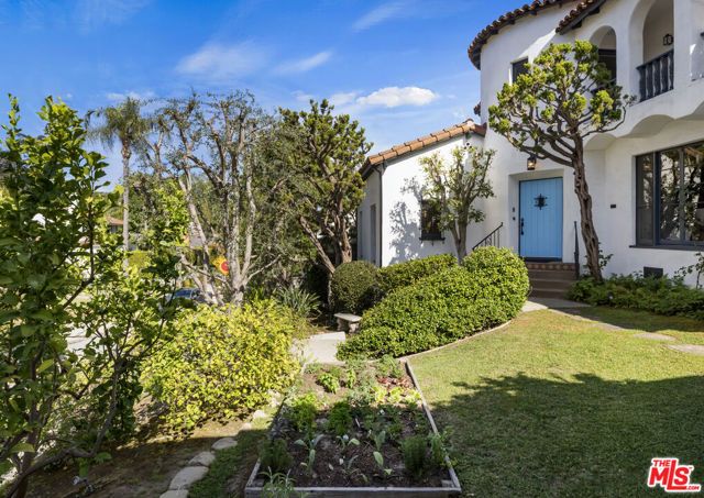 3456 Ben Lomond Place, Los Angeles, CA 90027