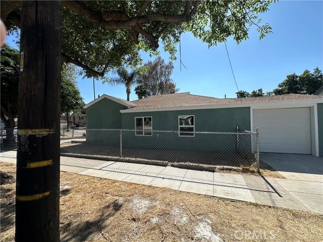 2311 5th Street, Riverside, CA 92507