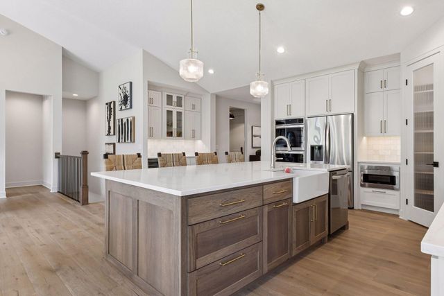 9716 Liberty Court, Eden Prairie, MN 55347