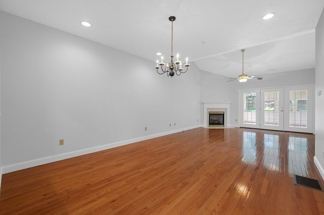 7 Blossom Tree Drive 7, Shrewsbury, MA 01545