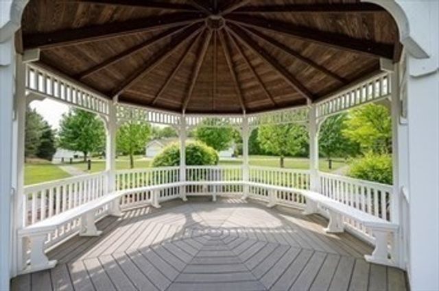 7 Blossom Tree Drive 7, Shrewsbury, MA 01545