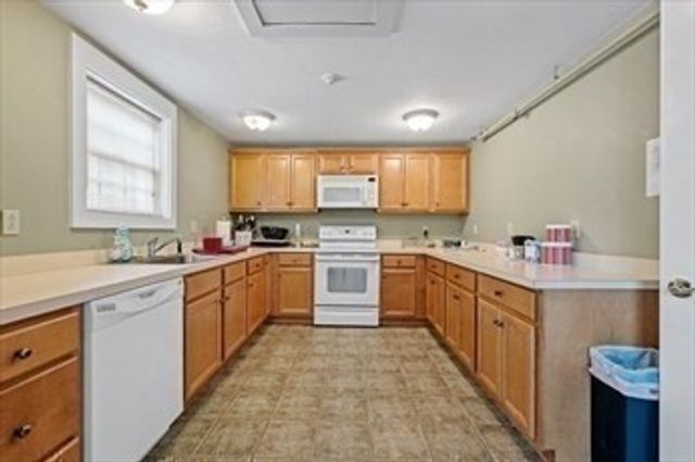 7 Blossom Tree Drive 7, Shrewsbury, MA 01545
