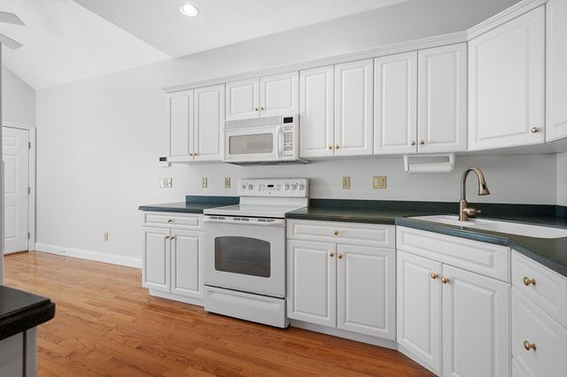 7 Blossom Tree Drive 7, Shrewsbury, MA 01545