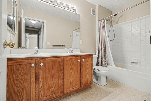 300 Katiebud Drive, Delhi Twp, OH 45238