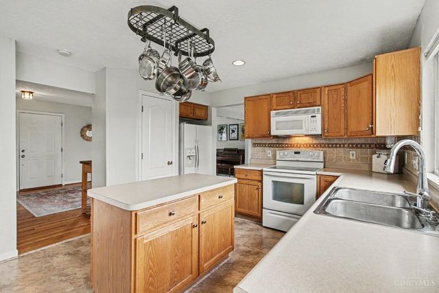 300 Katiebud Drive, Delhi Twp, OH 45238