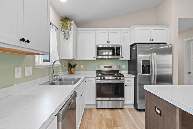 12014 40th Avenue, Becker, MN 55308