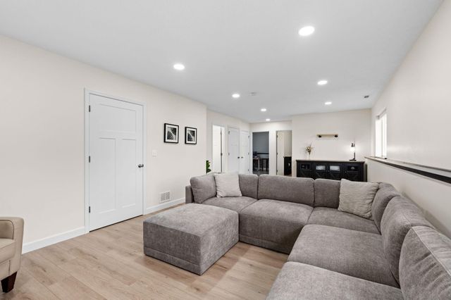 12014 40th Avenue, Becker, MN 55308