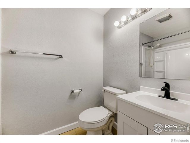 11293 W 18th Avenue, Lakewood, CO 80215