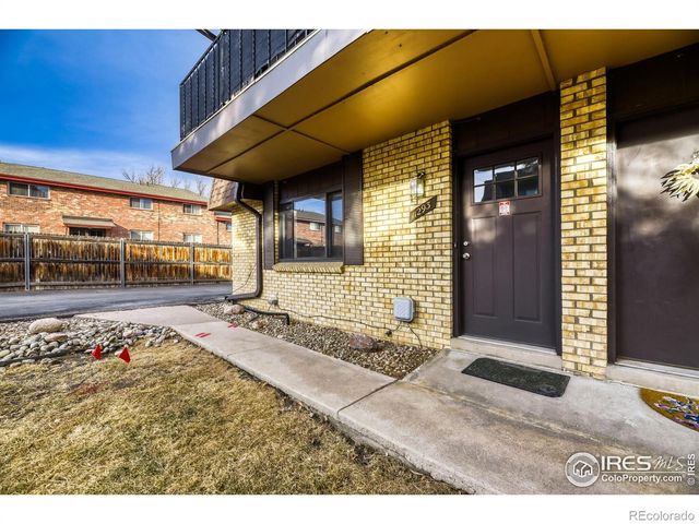11293 W 18th Avenue, Lakewood, CO 80215