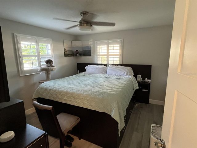 2369 19TH AVENUE SW B, Largo, FL 33774