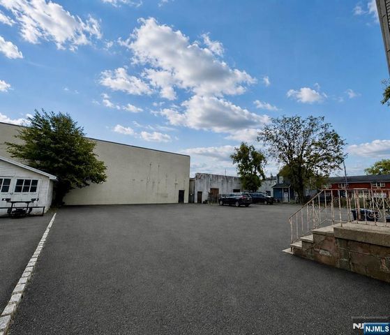 118 Hudson Street, Hackensack, NJ 07601