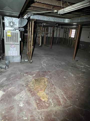 1432 N Luna Avenue, Chicago, IL 60651