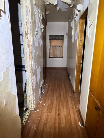 1432 N Luna Avenue, Chicago, IL 60651