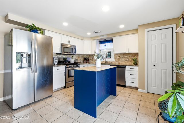 416 Ocean Avenue, Beachwood, NJ 08722