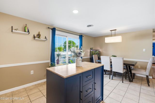 416 Ocean Avenue, Beachwood, NJ 08722