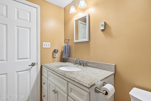 416 Ocean Avenue, Beachwood, NJ 08722