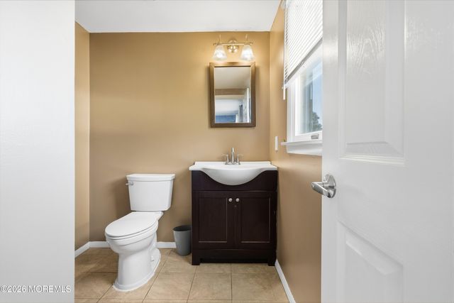 416 Ocean Avenue, Beachwood, NJ 08722